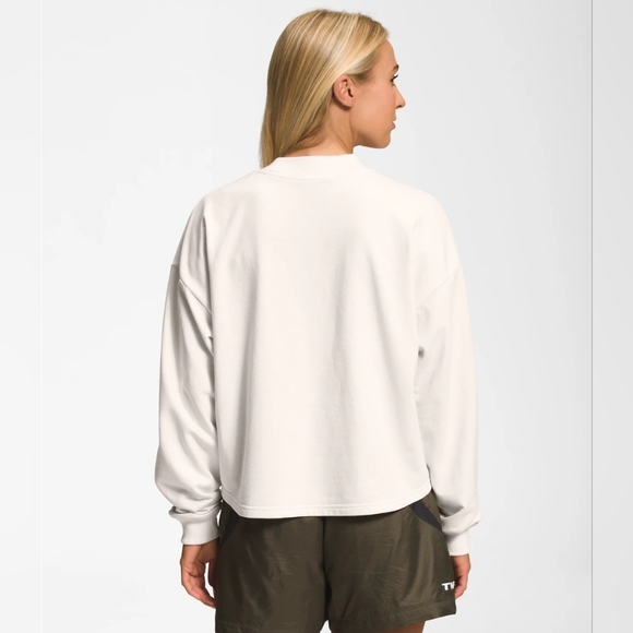 The North Face Women’s Simple Logo Crew - Picture 2 of 12